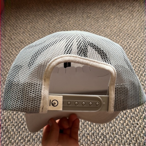 Tentree Altitude hat L-XL - Picture 2 of 5
